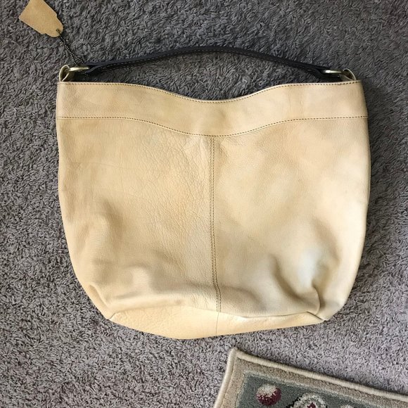 Global Accessories Women's Leather Handbag - Picture 6 of 8